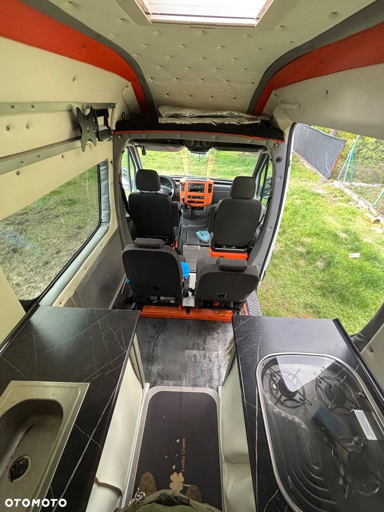 Mercedes-Benz Sprinter - 18