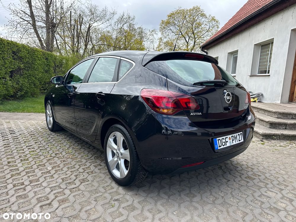 Opel Astra - 12