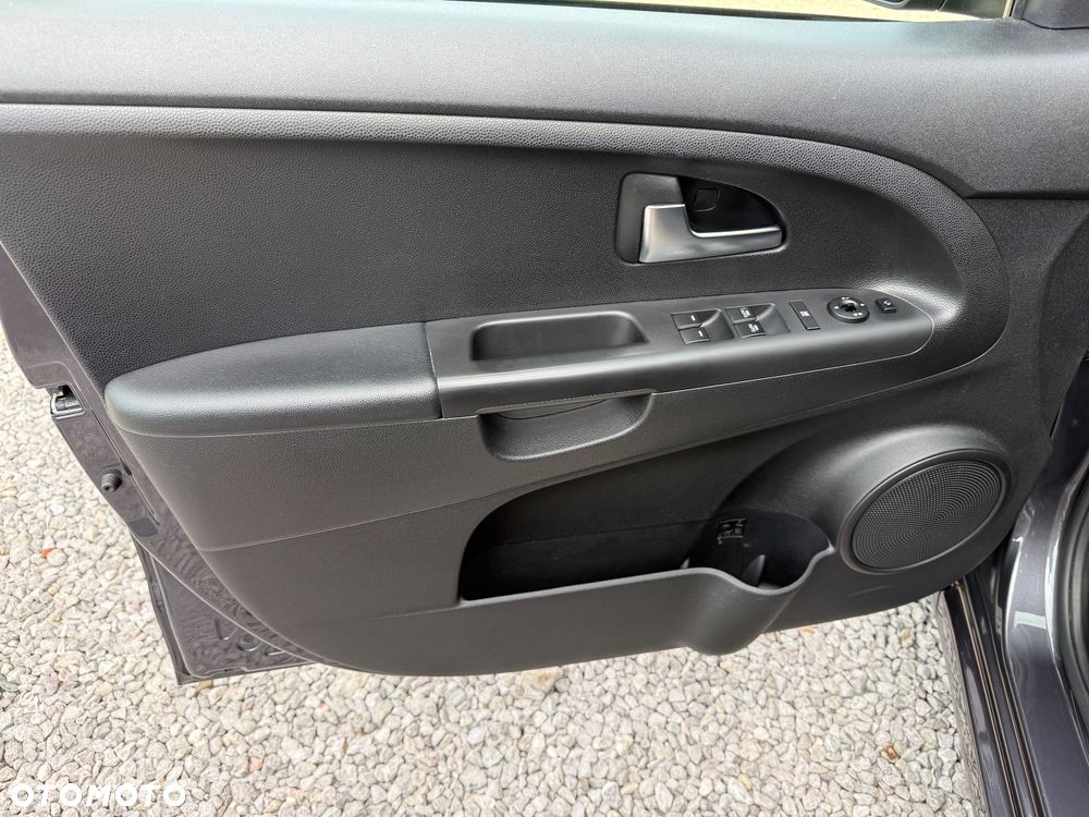 Kia Venga 1.6 L - 17