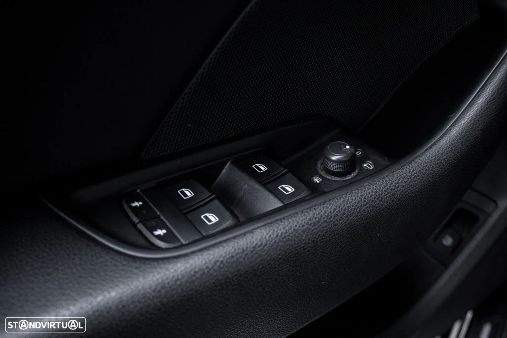 Audi A3 Sportback e-tron 1.4 TFSI S-line S tronic - 22