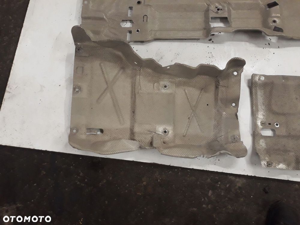 Osłona termiczna komplet całe auto VW T6 18- - 3