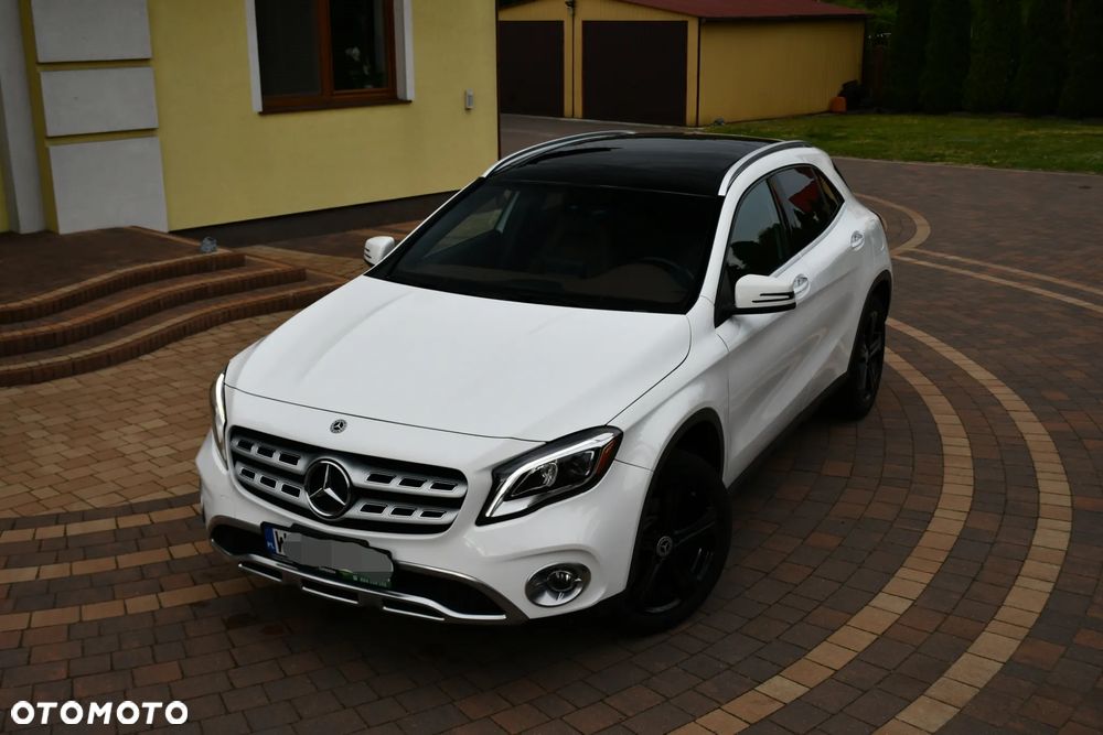 Mercedes-Benz GLA 250 4-Matic AMG Line - 4
