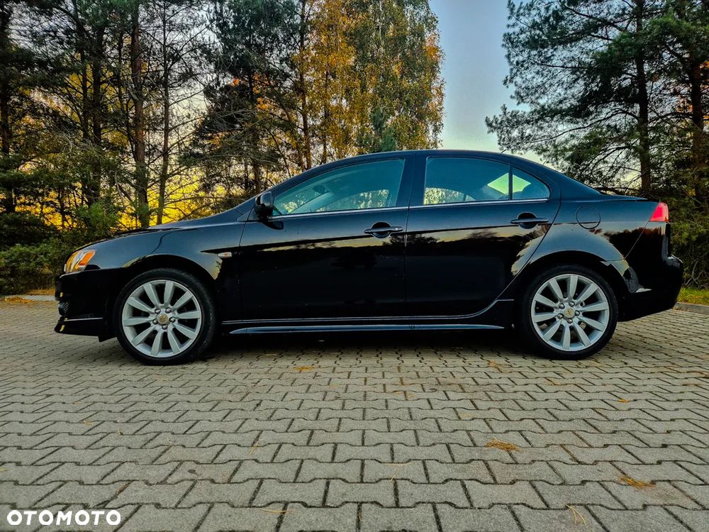 Mitsubishi Lancer - 7