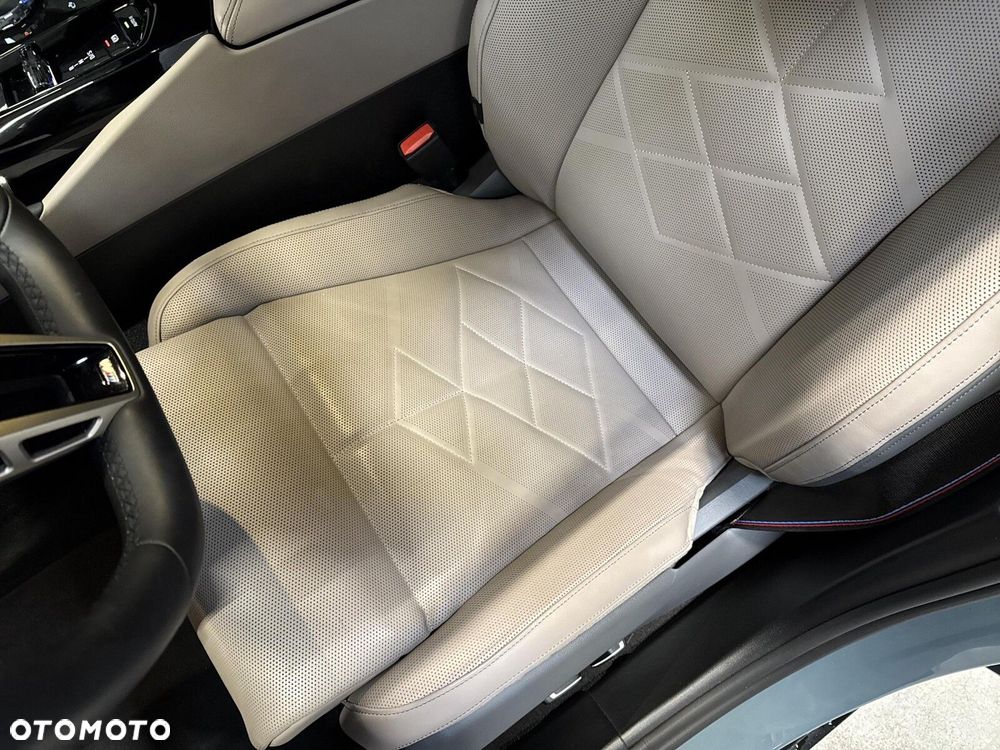 BMW Seria 5 - 13