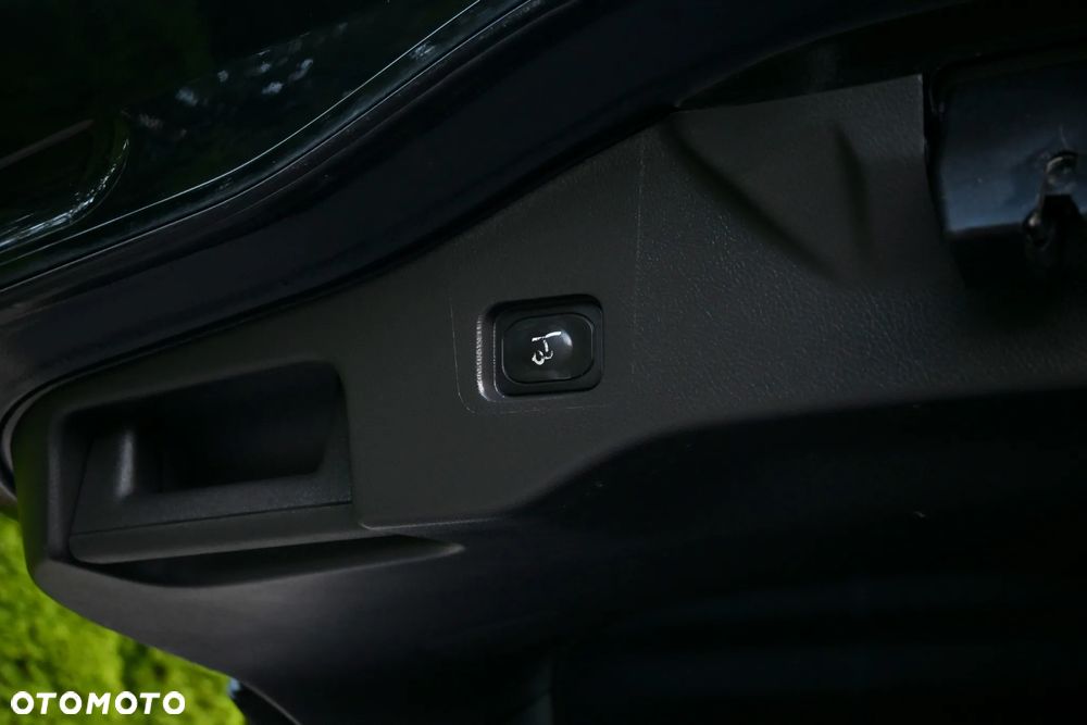 Ford Mondeo 2.0 TDCi ST-Line PowerShift - 39