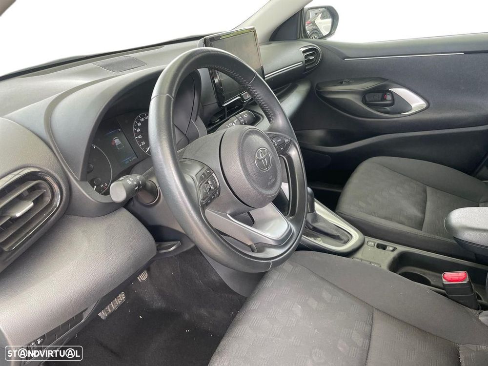 Toyota Yaris - 13
