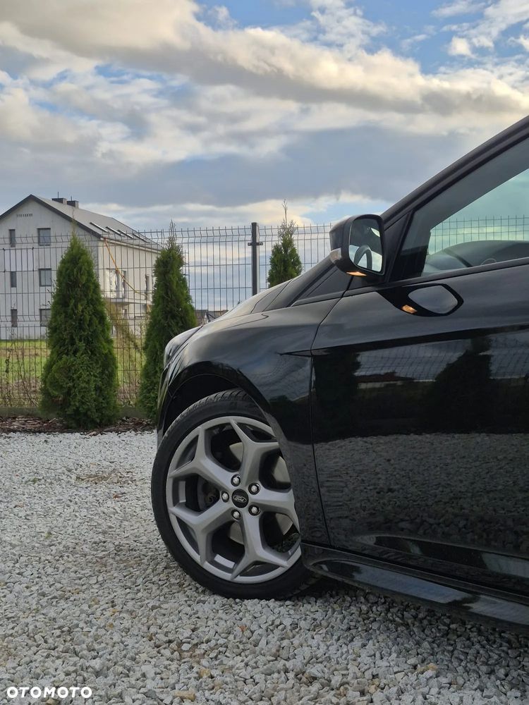 Ford Focus 2.0 EcoBoost ST - 16