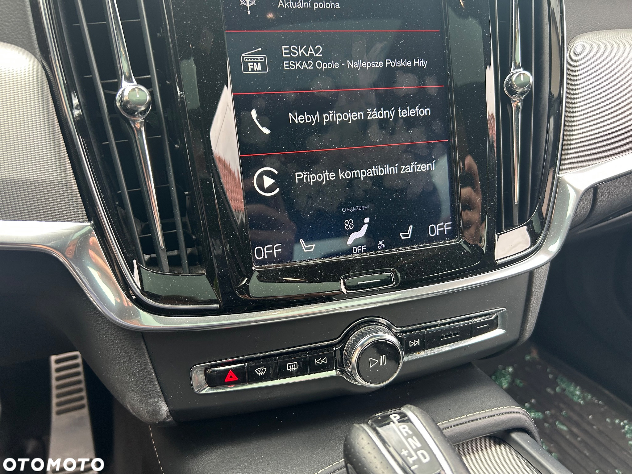 Volvo S90 D5 SCR AWD R-Design - 29