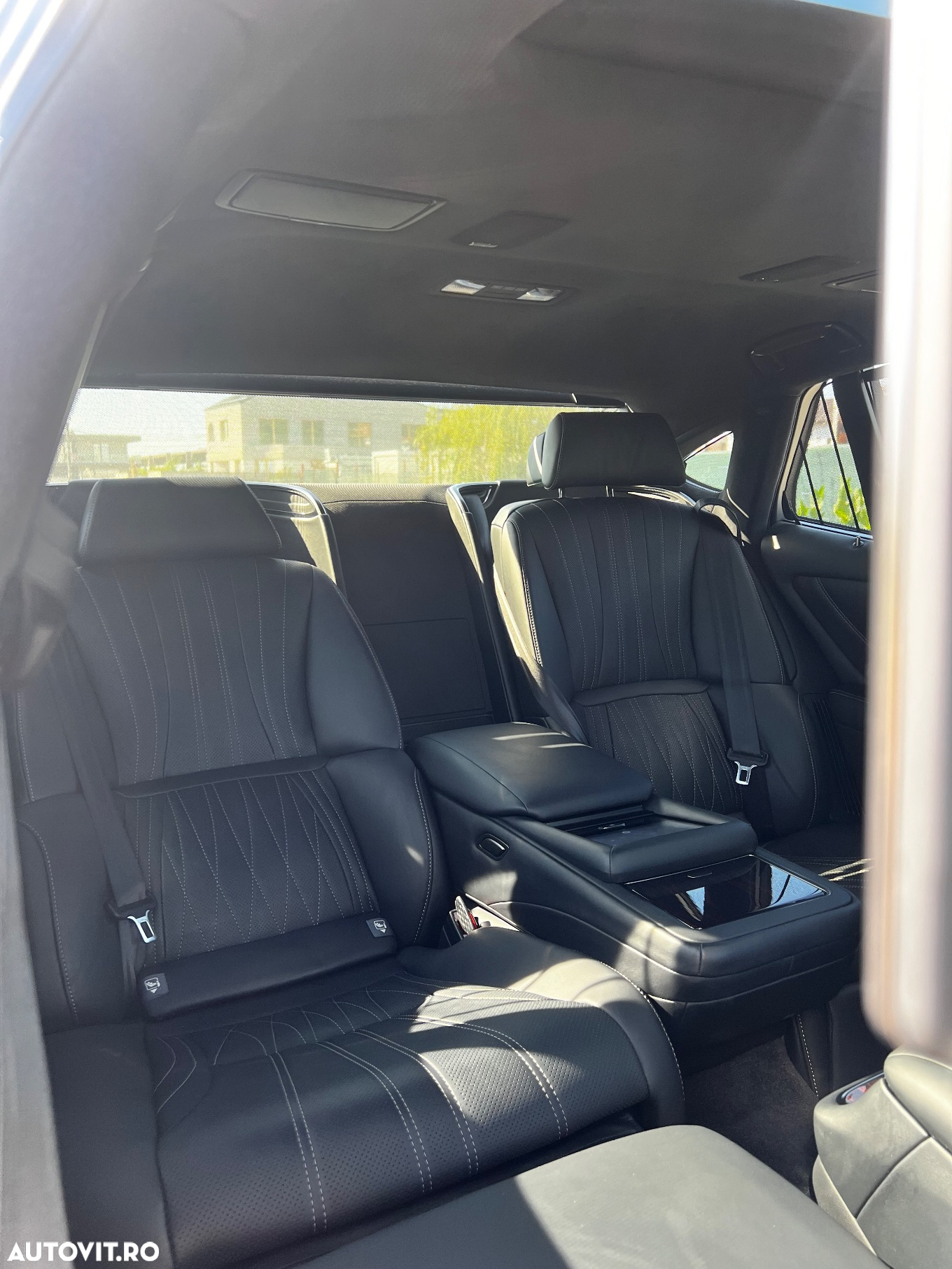 Lexus Seria LS - 24