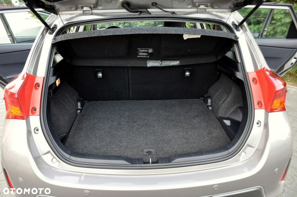 Toyota Auris - 38