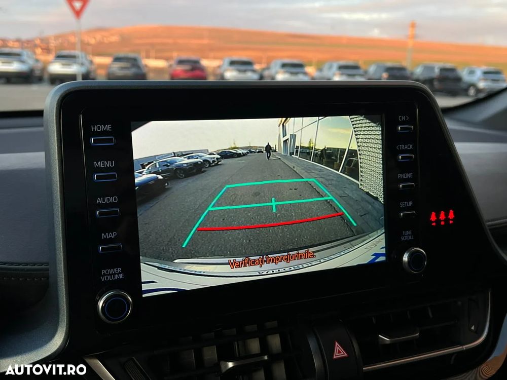 Toyota C-HR 2.0 Hybrid Team Deutschland - 19