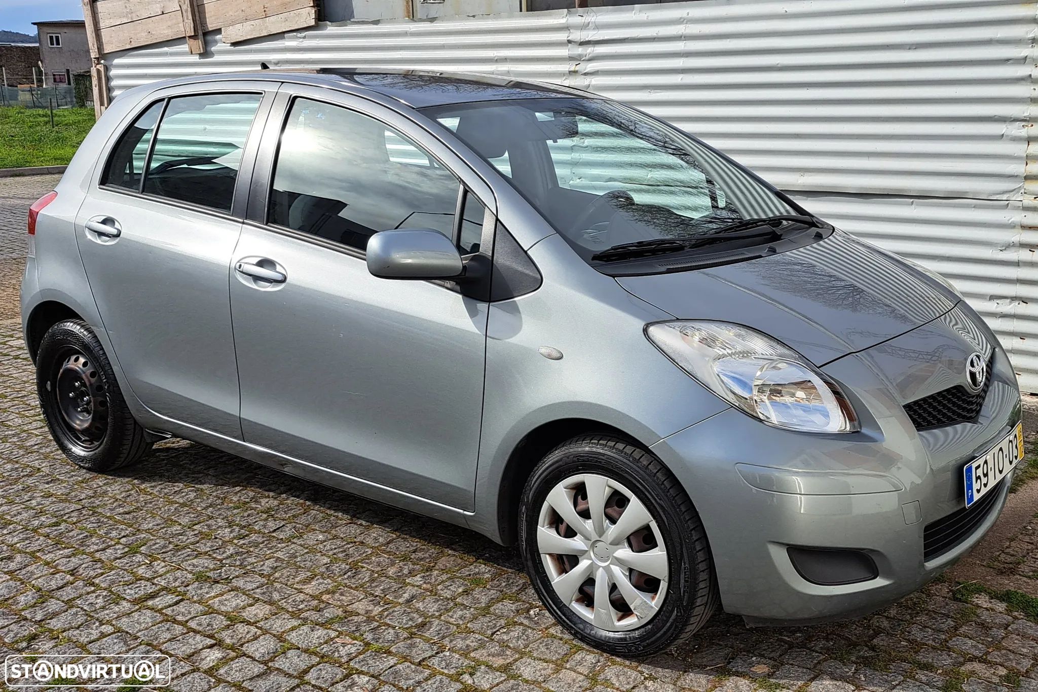 Toyota Yaris 1.4 D-4D AC Manual - 1
