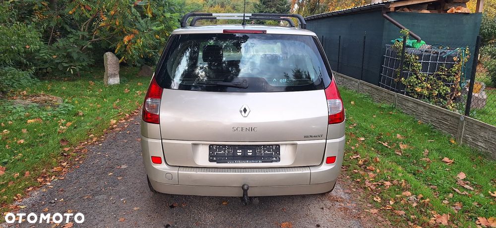 Renault Grand Scenic - 8