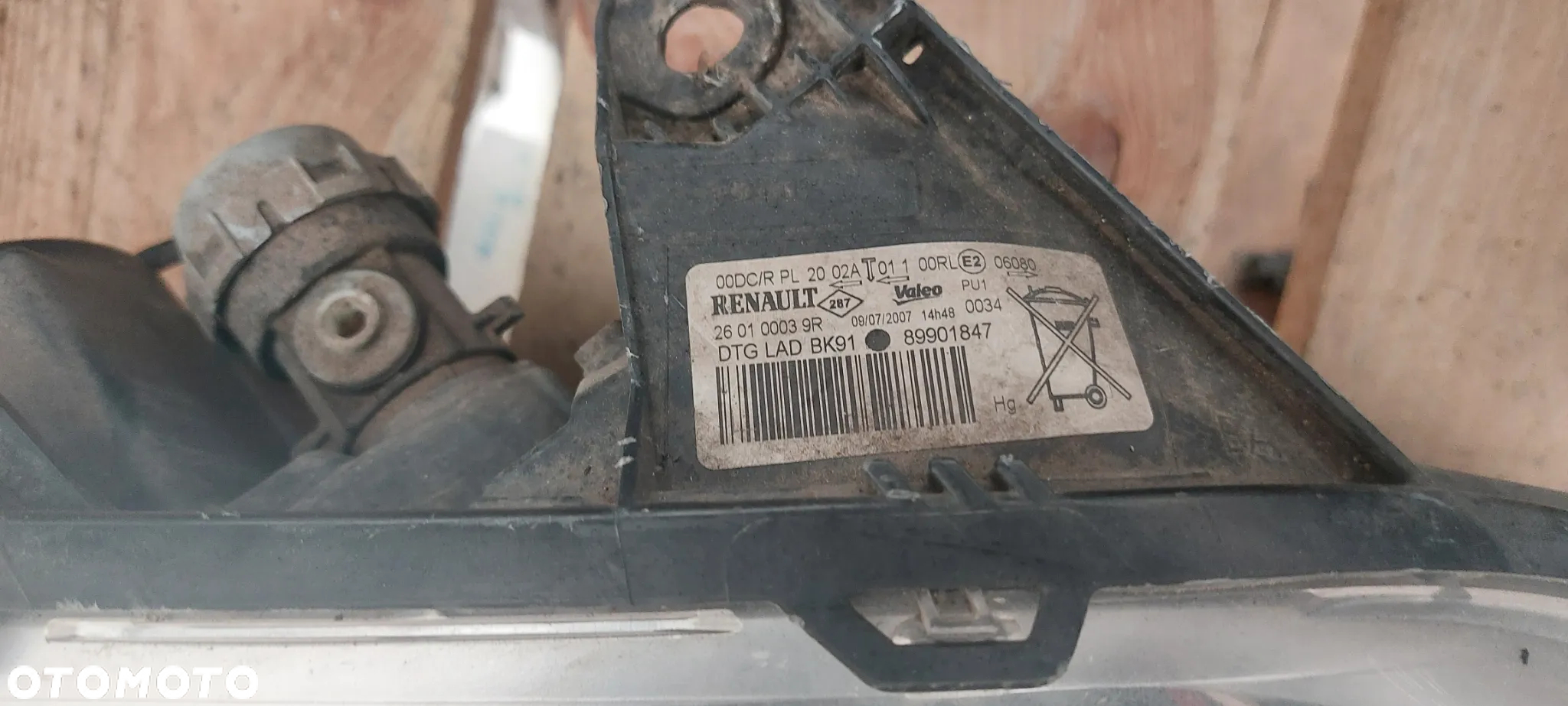 .  PRZOD PRZEDNIA LAMPA PRAWA RENAULT LAGUNA 3 XENON !BEZ PRZETWORNICY! - 3