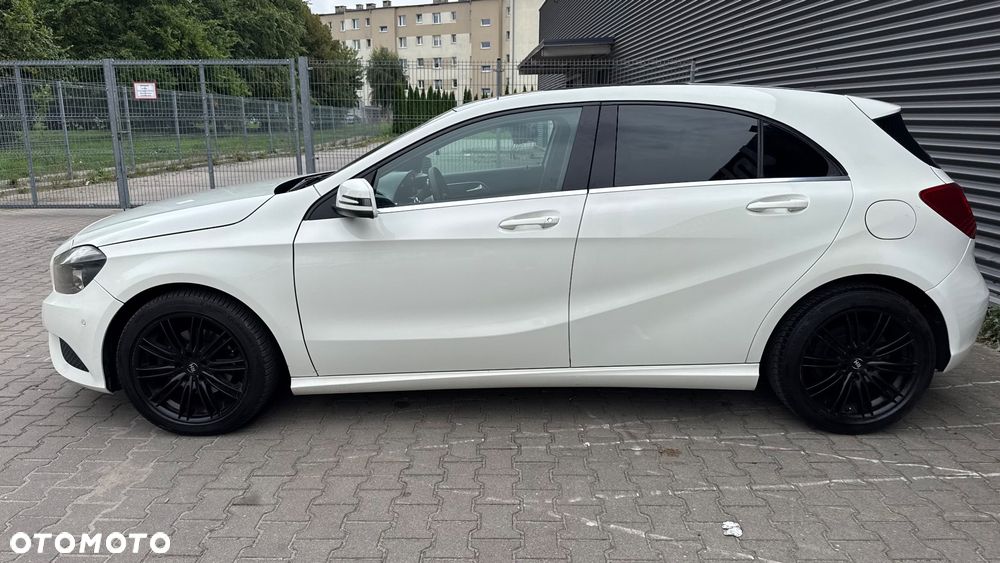 Mercedes-Benz Klasa A 180 BlueEfficiency Edition Style - 4
