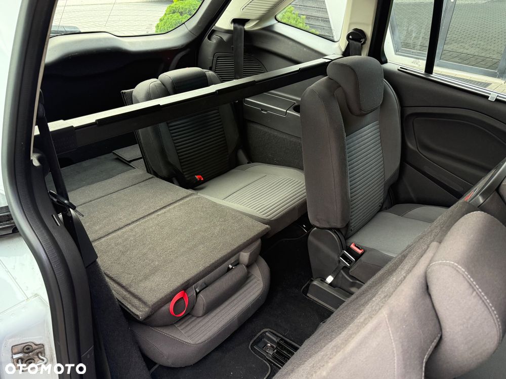 Ford Grand C-MAX - 16