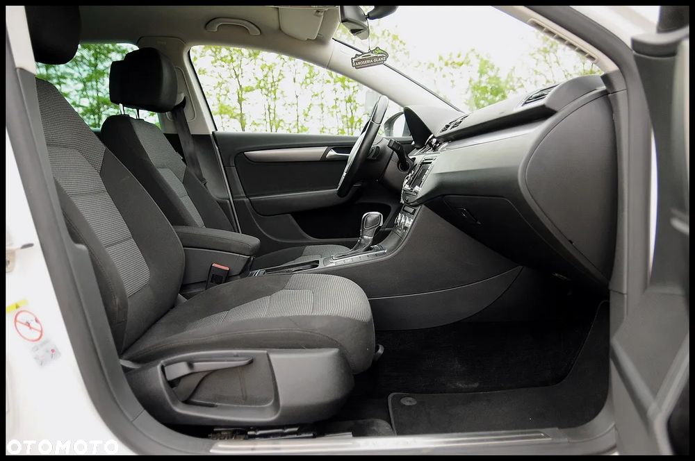 Volkswagen Passat 1.8 TSI DSG Comfortline - 29