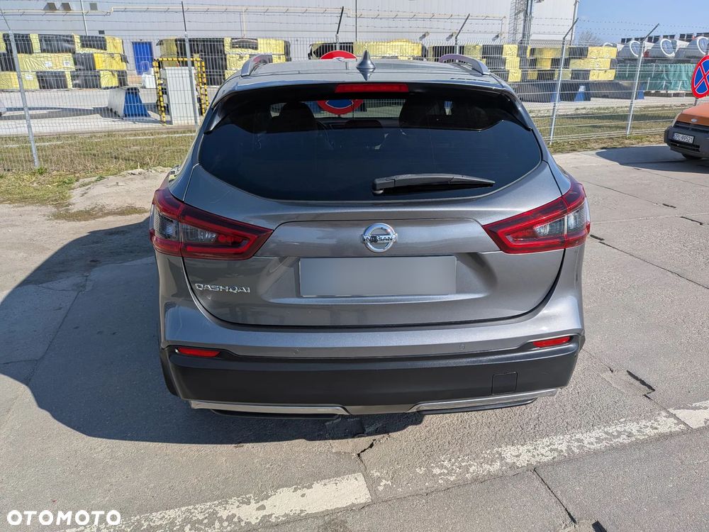 Nissan Qashqai 1.3 DIG-T Tekna - 4