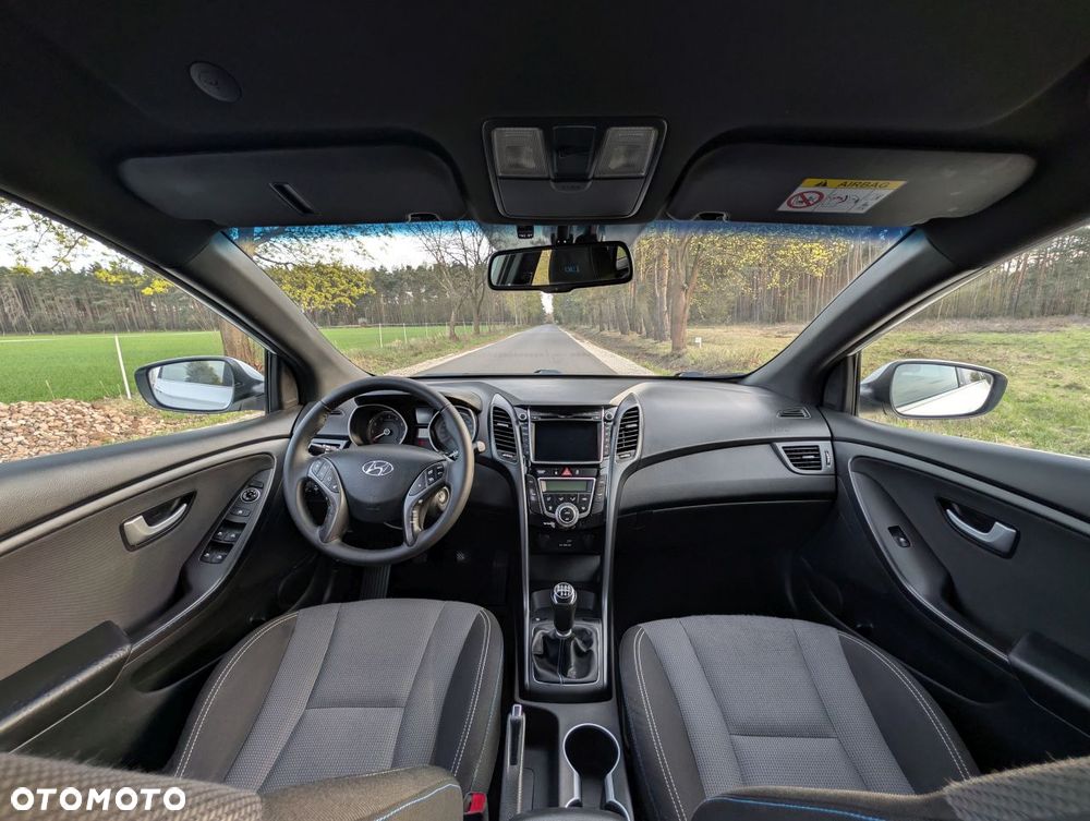 Hyundai i30 blue Kombi 1.4 YES Gold - 18