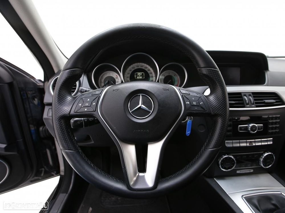 Mercedes-Benz C 220 - 15