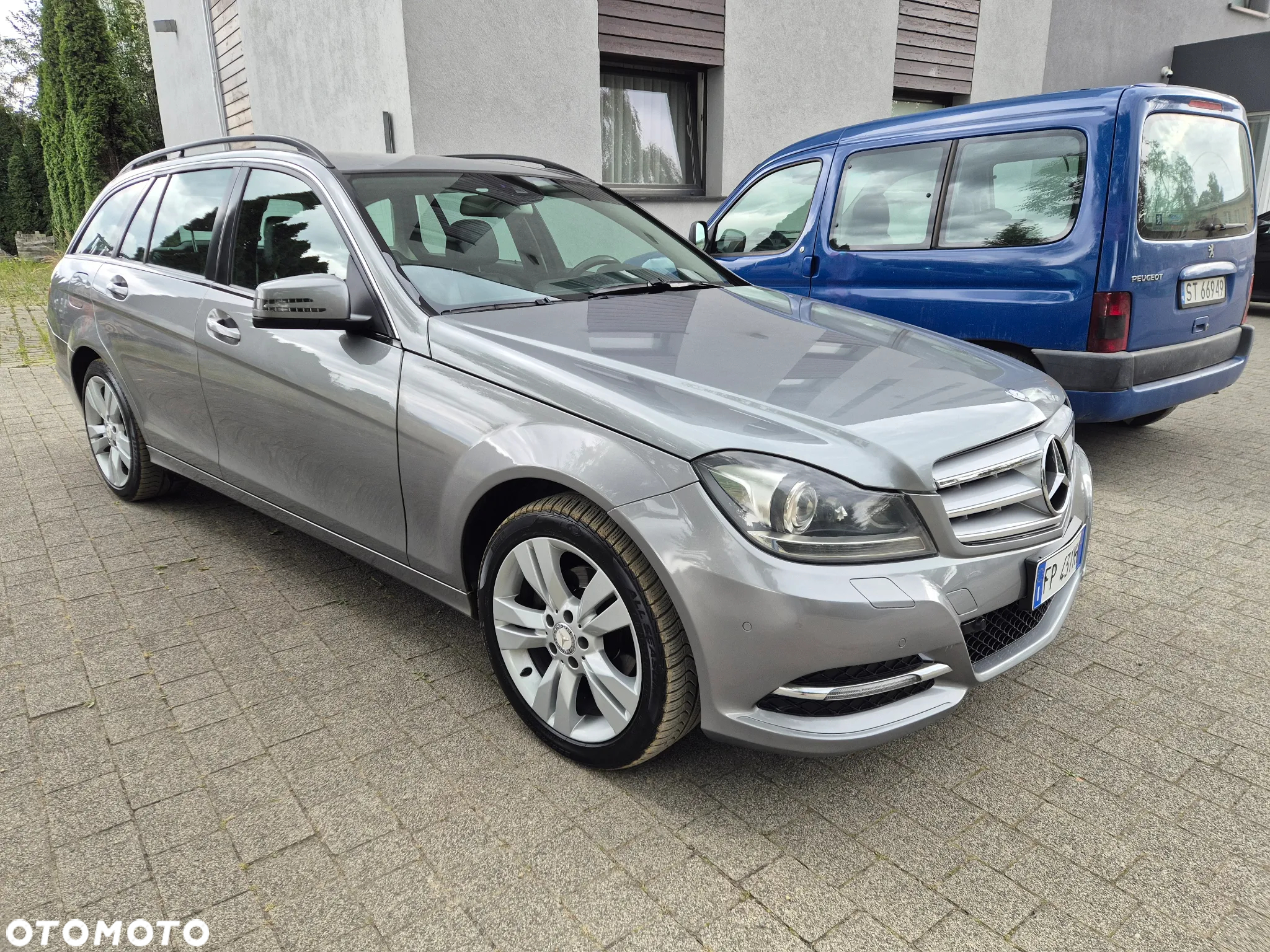 Mercedes-Benz Klasa C 200 CDI BlueEff Avantgarde - 4
