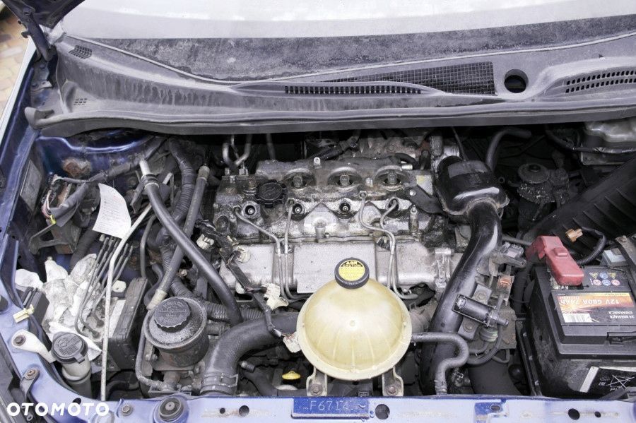 AVENSIS VERSO 2,0 D4D 116 KONI SKRZYNIA 74tyś km - 1