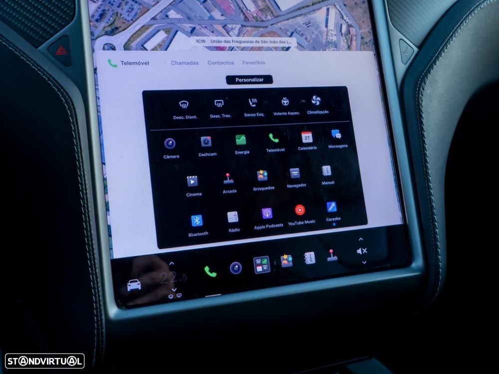 Tesla Model X - 39