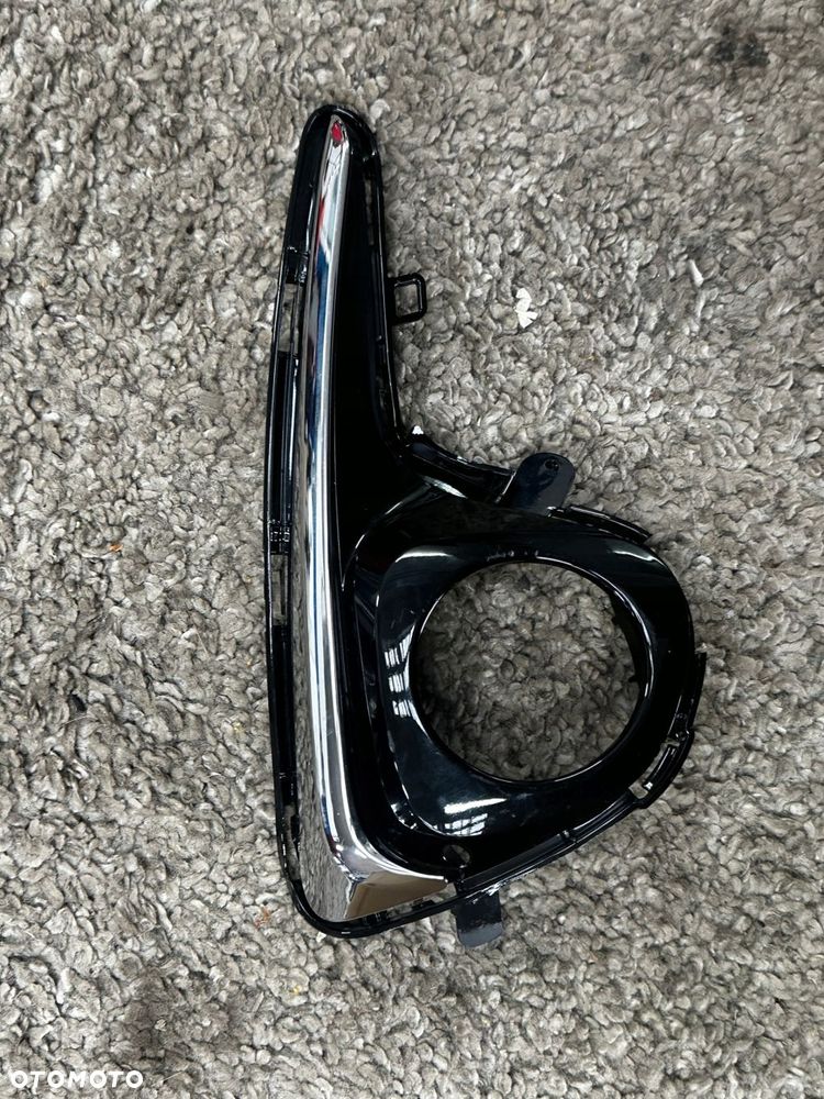 kratka zderzaka halogenu prawa toyota yaris iii 81481-0d360 - 1