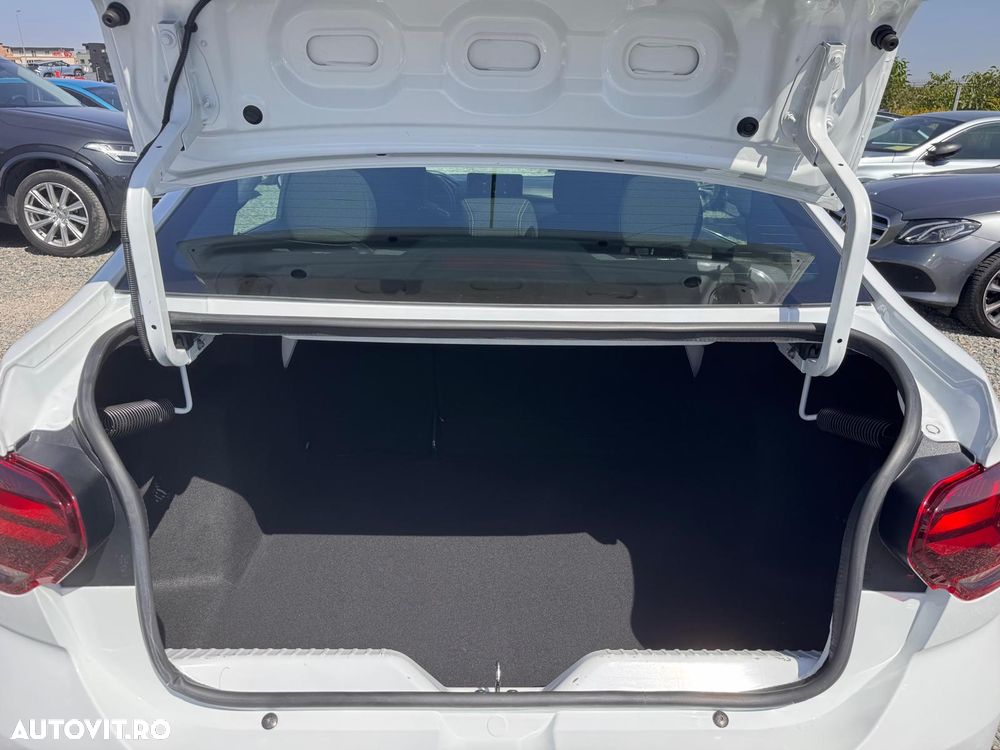 Dacia Logan TCe 90 MT6 Expression - 27