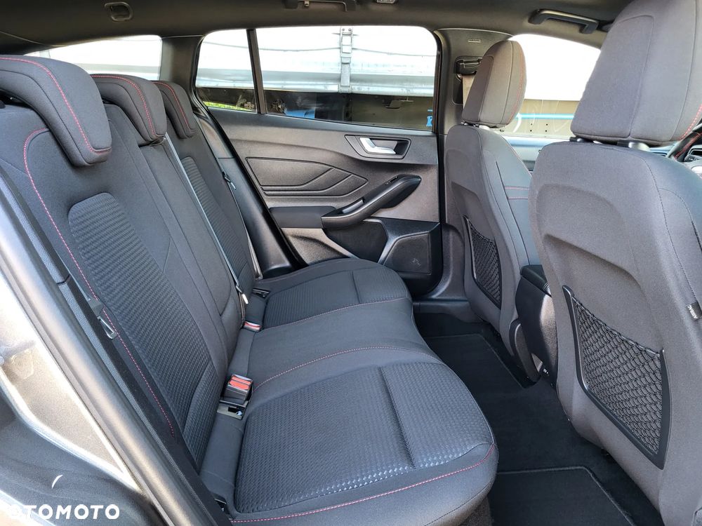 Ford Focus 1.5 EcoBoost STart-Stopp-System ST-LINE X - 28