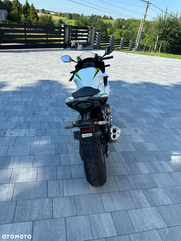 Honda CBR - 12
