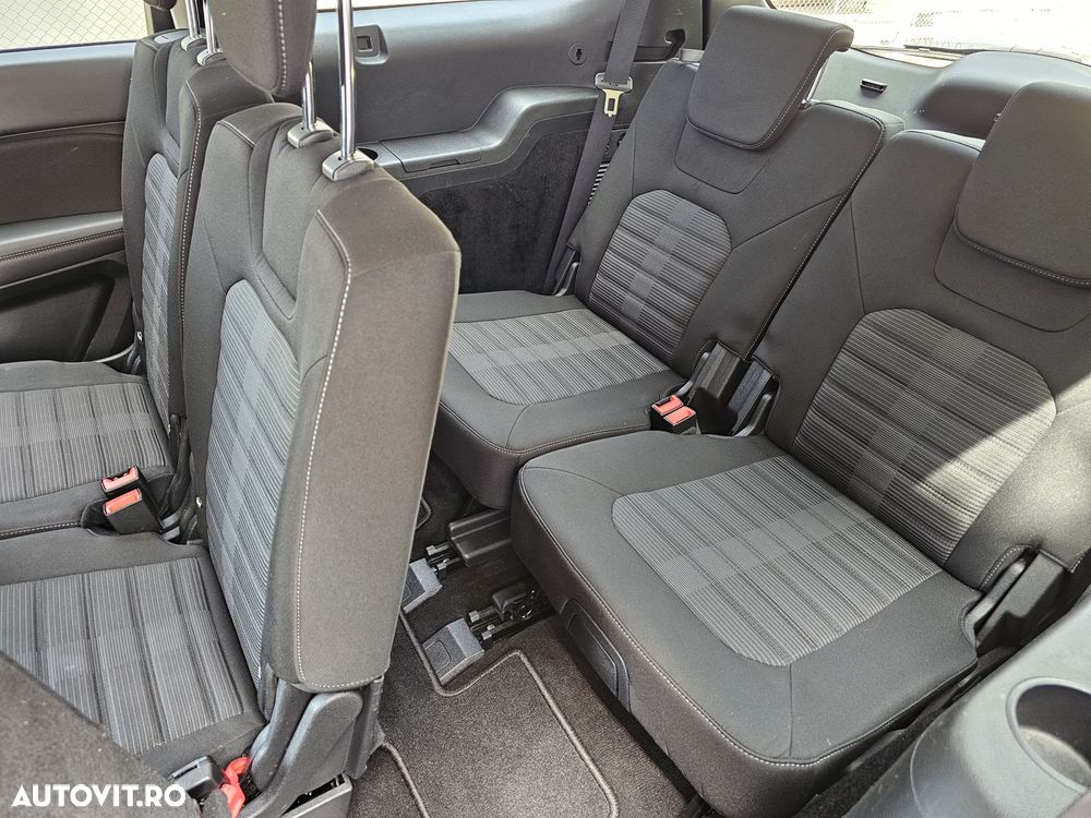 Ford Galaxy - 11