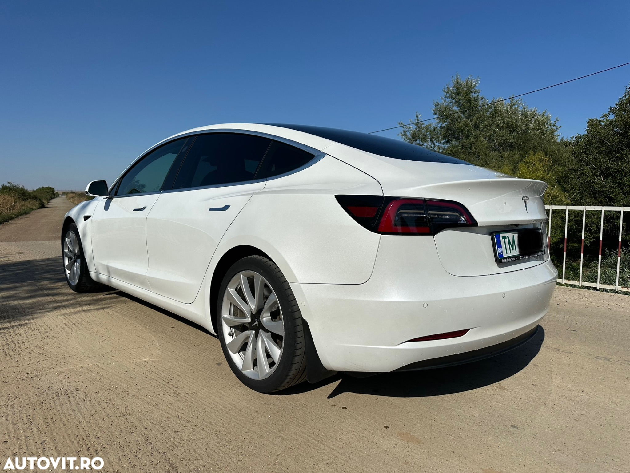 Tesla Model 3 Langstreckenbatterie Allradantrieb Dual Motor - 5
