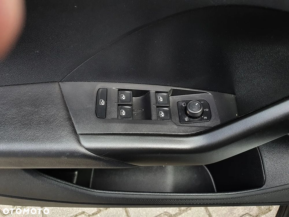 Volkswagen T-Cross 1.0 TSI Life - 24