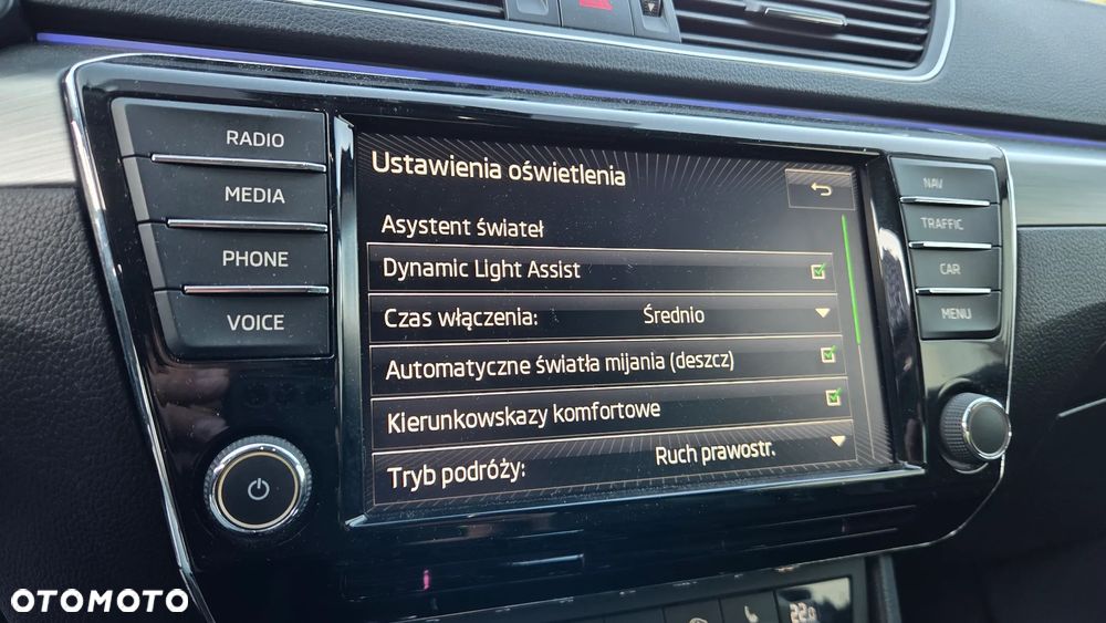 Skoda Superb 2.0 TSI 4x4 DSG SportLine - 27