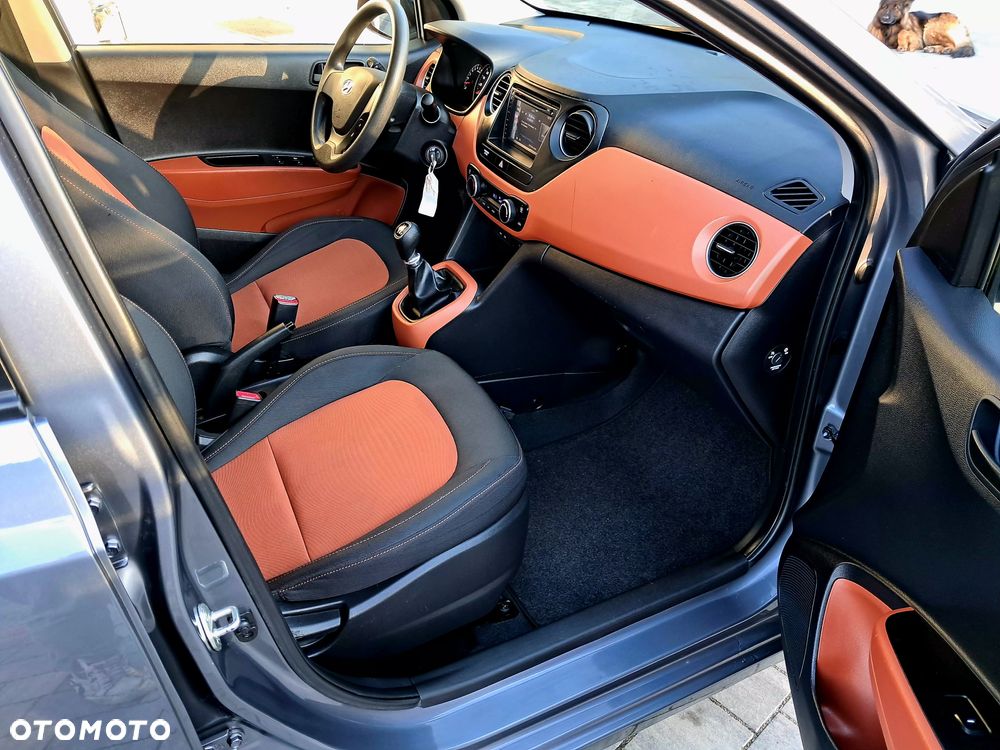 Hyundai i10 1.0 BlueDrive Comfort - 21