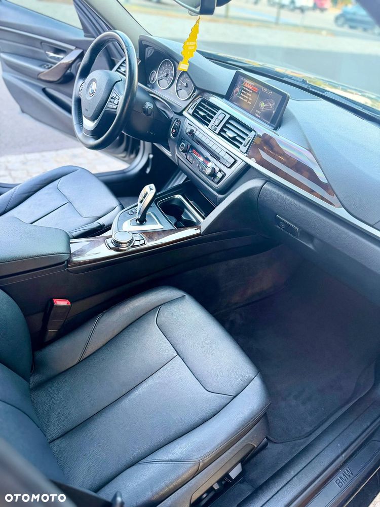 BMW Seria 3 328i - 11