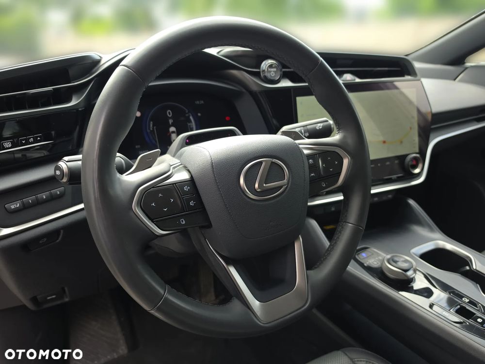 Lexus RZ - 13