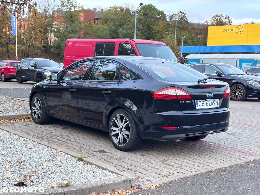 Ford Mondeo - 8