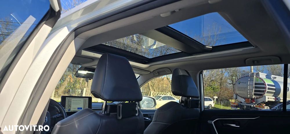 Toyota RAV4 2.5 Hybrid VVT-iE 4x4 Luxury Premium - 16