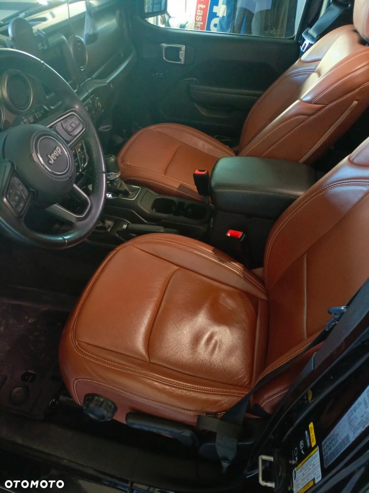 Jeep Wrangler - 7