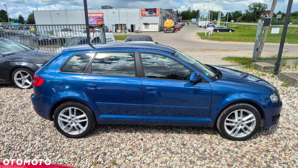 Audi A3 Sportback 1.6 TDI DPF Attraction - 21