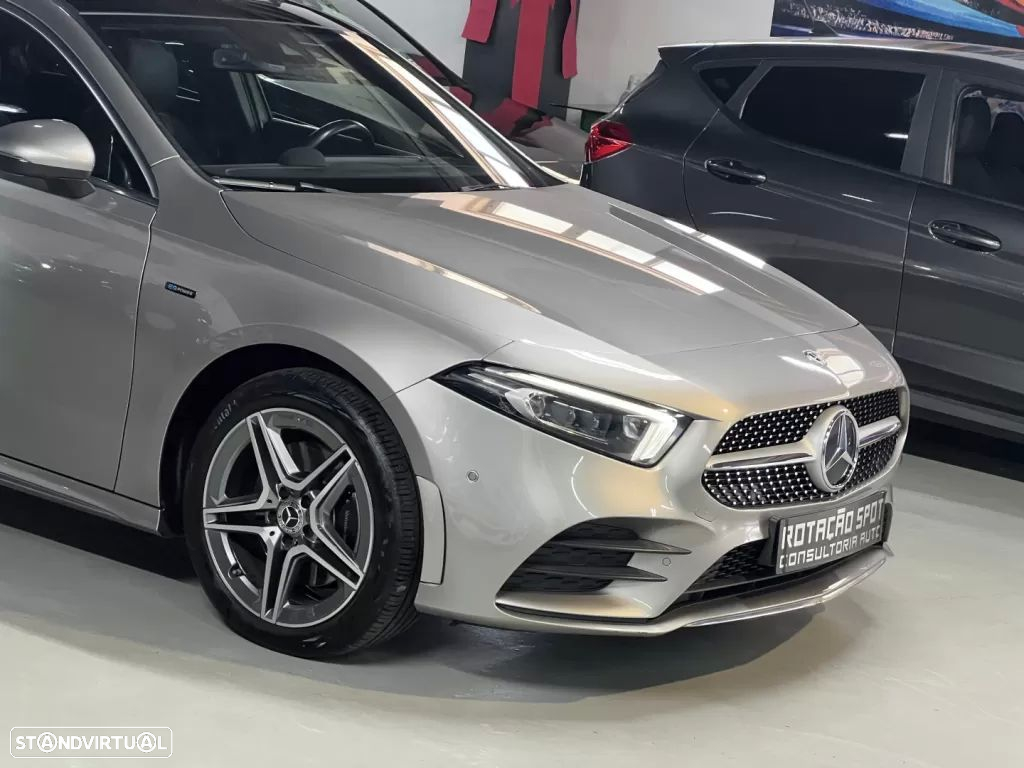 Mercedes-Benz A 250 Limousine e AMG Line - 17