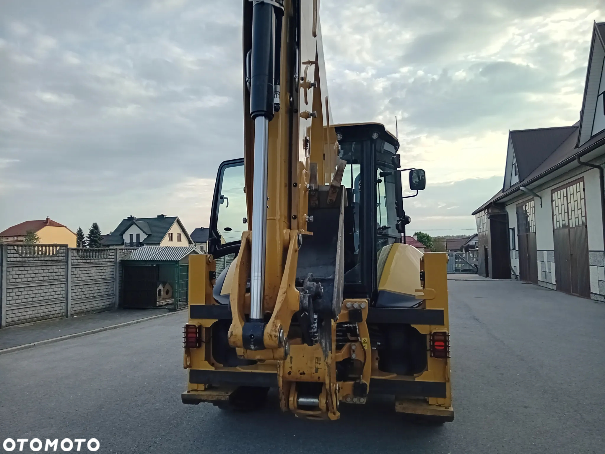 Caterpillar 444 - 6