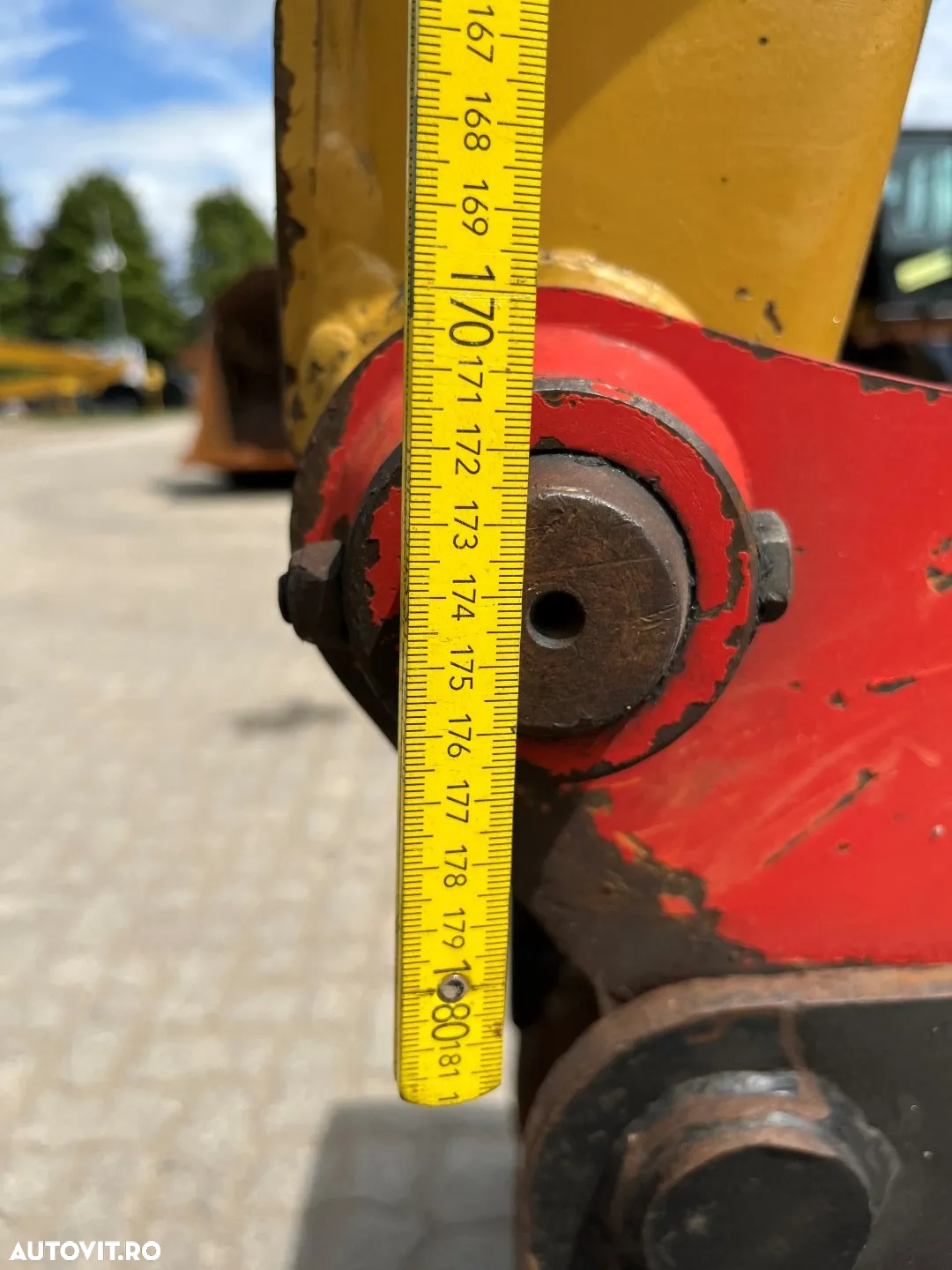 Cat 305E2 - 24