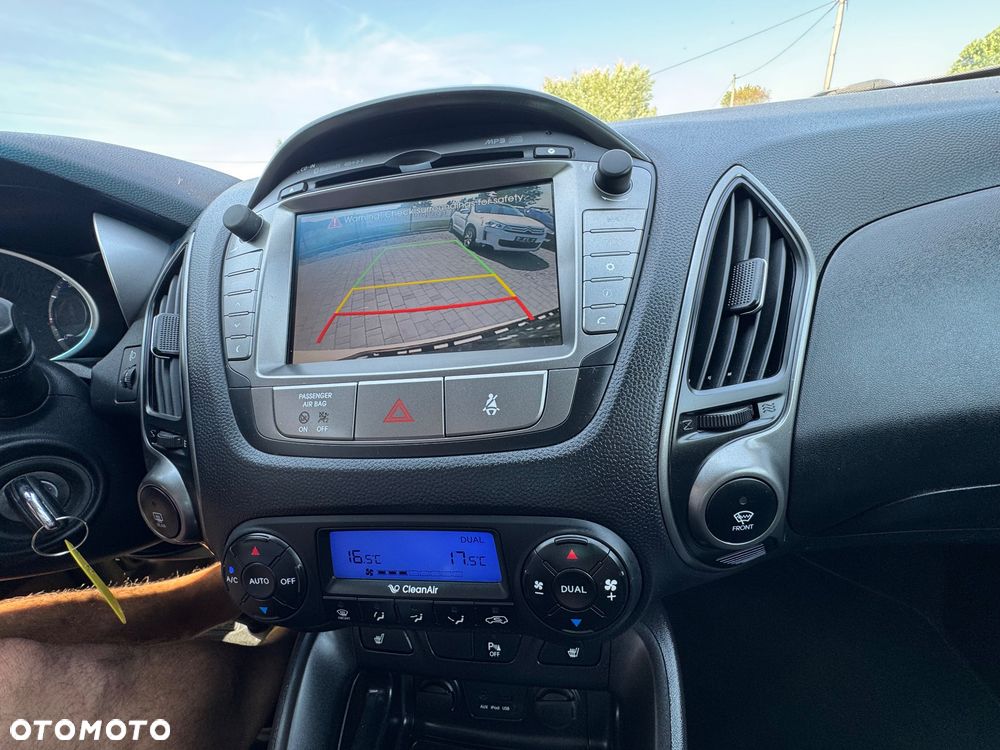 Hyundai ix35 1.6 2WD Fifa World Cup Edition - 19