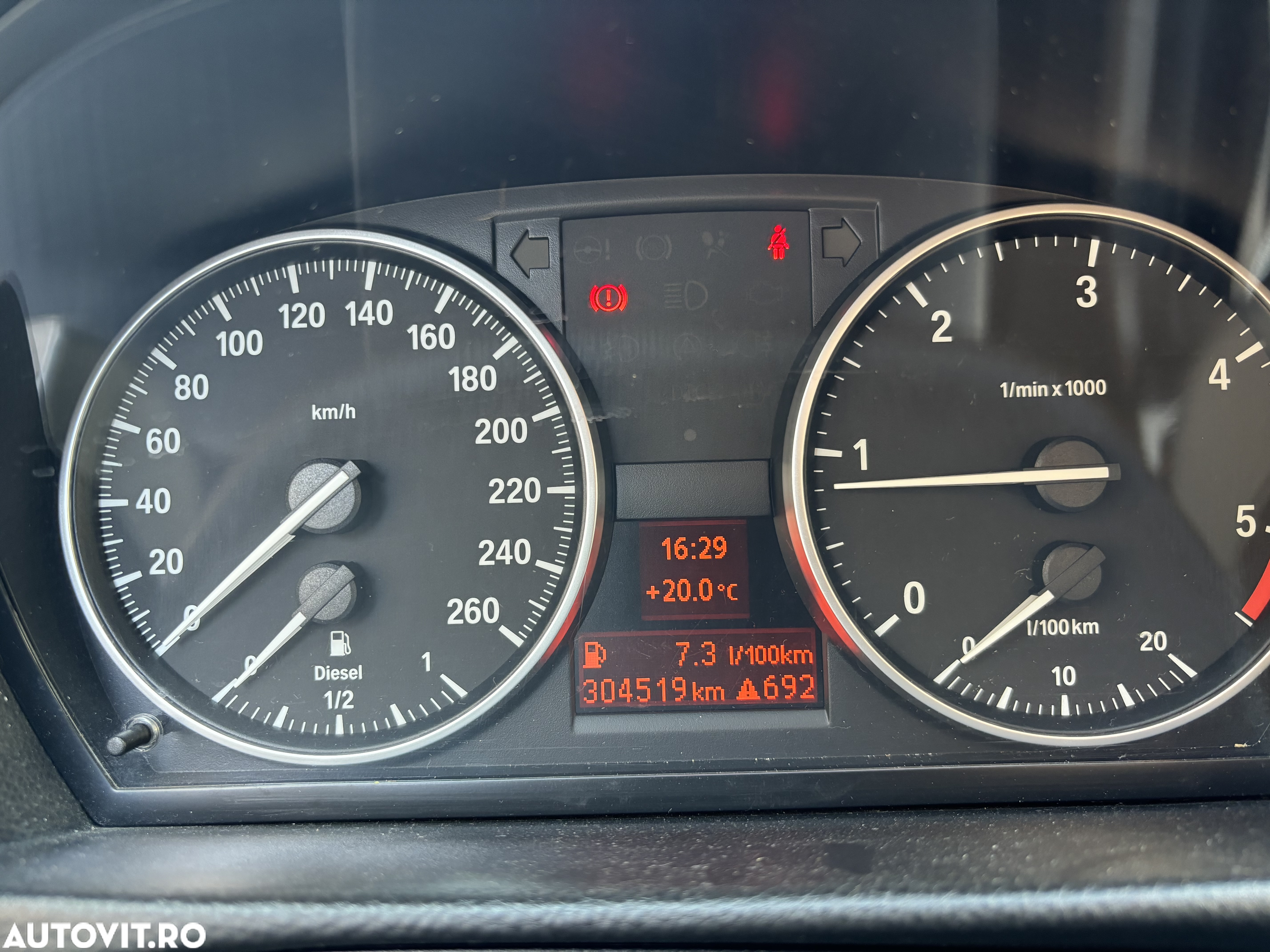 BMW Seria 3 318d - 9