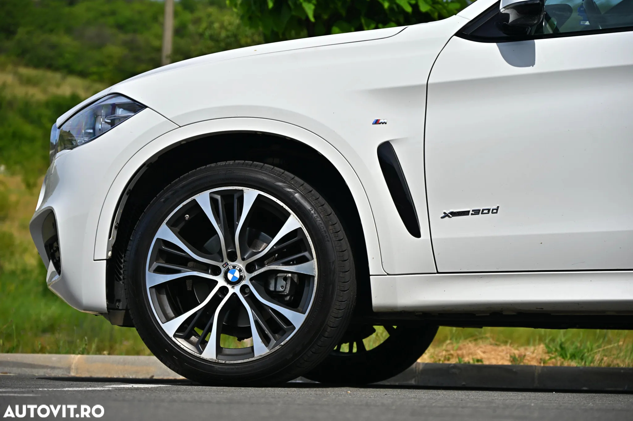 BMW X6 xDrive30d - 16