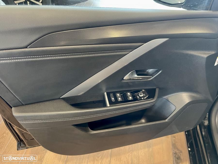 Opel Astra Sports Tourer 1.2 T GS Line - 25