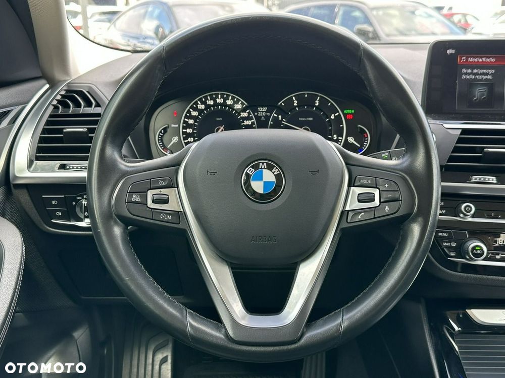 BMW X3 xDrive20d xLine - 25